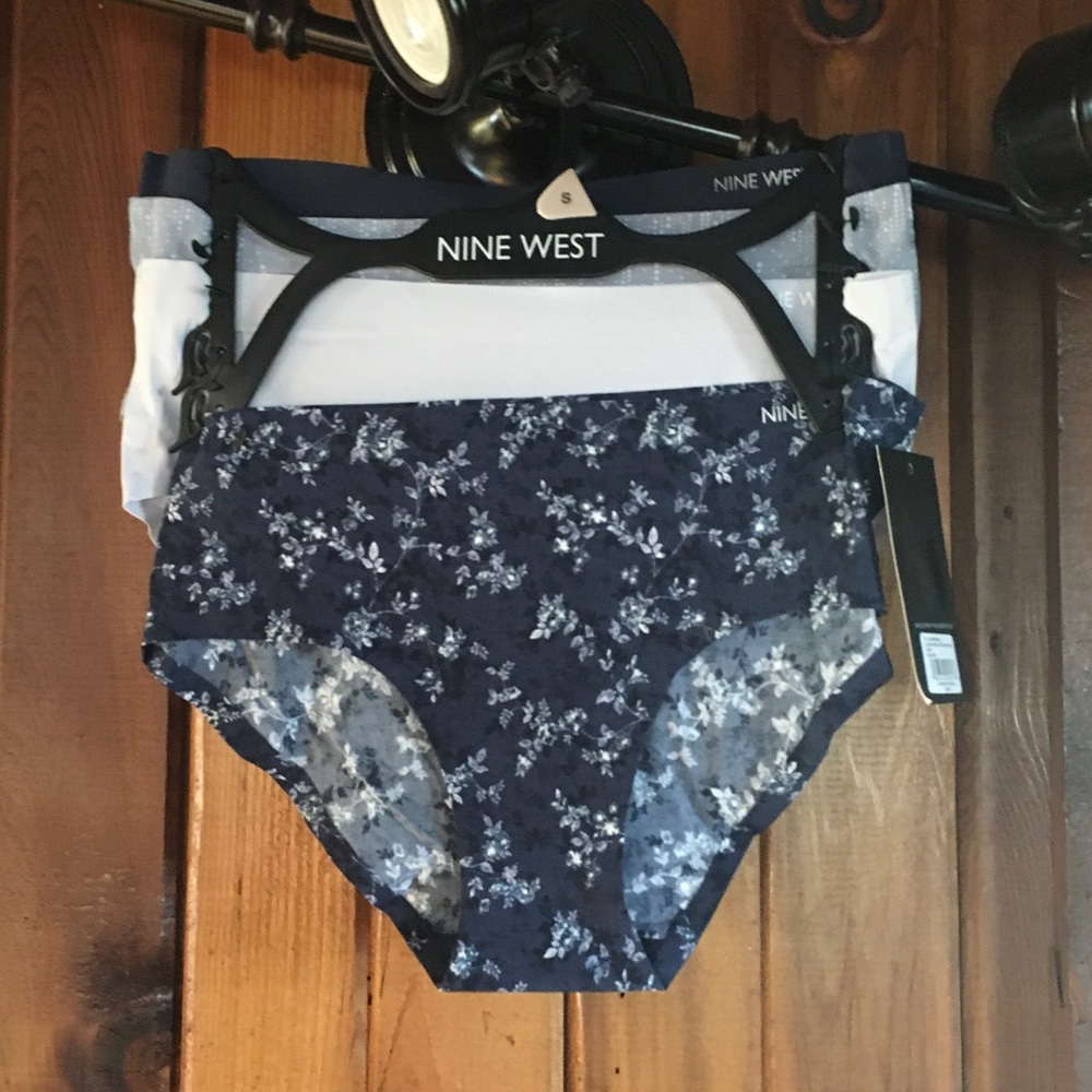 Nine West Navy and White Floral Panty Set